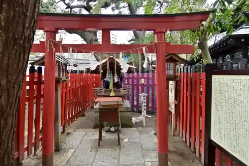 白山神社の鳥居