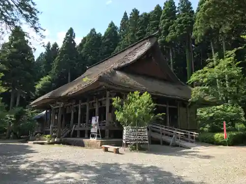 慈恩寺の本殿・本堂