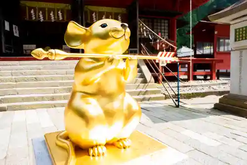 日光二荒山神社の狛犬