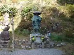 丹生大師 神宮寺の像