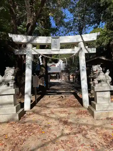 上野神社の鳥居