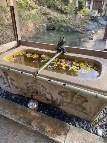 廣八幡宮の手水舎