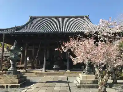 穴太寺の本殿・本堂