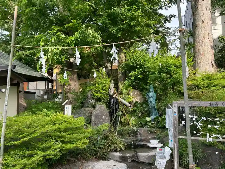 秩父今宮神社の{uncategorized: "未分類", other: "その他", undefined: "問題あり", building: "その他建物", grave: "お墓", sacred_gate: "鳥居", guardian: "狛犬", statue: "像", buddha: "仏像", history: "歴史", nature: "自然", garden: "庭園", animal: "動物", pagoda: "塔", temizu: "手水舎", mountain_gate: "山門・神門", sanctuary: "本殿・本堂", subordinate: "末社・摂社", art: "芸術", scenery: "景色", jizo: "地蔵", ema: "絵馬", goshuin: "御朱印", omikuji: "おみくじ", items: "授与品その他", amulet: "お守り", goshuincho: "御朱印帳", eats: "食事", festival: "お祭り", votive_dance: "神楽", shichigosan: "七五三参", wedding: "結婚式", experience: "体験その他", initially: "初詣", around: "周辺", anti_infection: "感染症対策"}