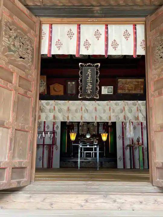 産泰神社の本殿・本堂