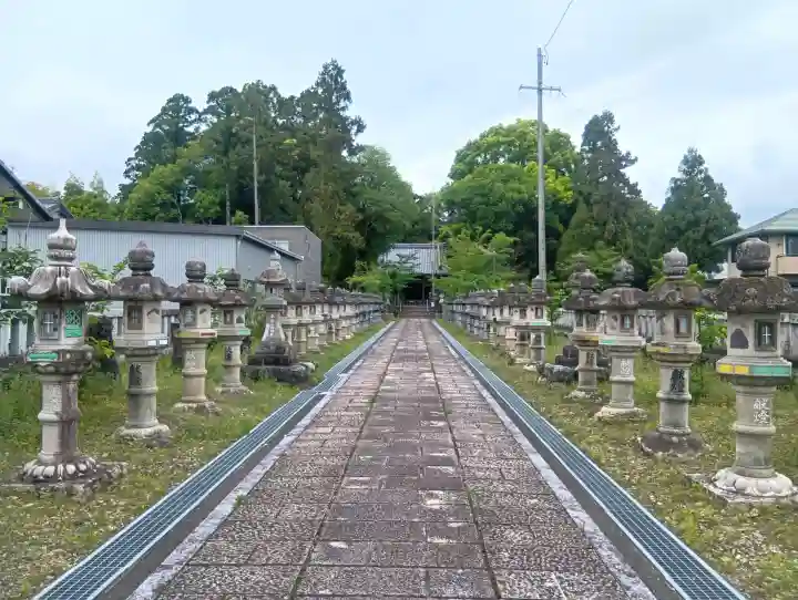 多賀神社の{uncategorized: "未分類", other: "その他", undefined: "問題あり", building: "その他建物", grave: "お墓", sacred_gate: "鳥居", guardian: "狛犬", statue: "像", buddha: "仏像", history: "歴史", nature: "自然", garden: "庭園", animal: "動物", pagoda: "塔", temizu: "手水舎", mountain_gate: "山門・神門", sanctuary: "本殿・本堂", subordinate: "末社・摂社", art: "芸術", scenery: "景色", jizo: "地蔵", ema: "絵馬", goshuin: "御朱印", omikuji: "おみくじ", items: "授与品その他", amulet: "お守り", goshuincho: "御朱印帳", eats: "食事", festival: "お祭り", votive_dance: "神楽", shichigosan: "七五三参", wedding: "結婚式", experience: "体験その他", initially: "初詣", around: "周辺", anti_infection: "感染症対策"}