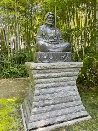 建長寺 半僧坊の像