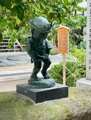 櫛田神社の像