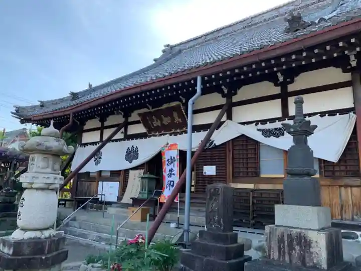 本覚寺の本殿・本堂