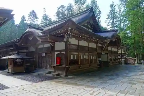 高野山金剛峯寺奥の院の本殿