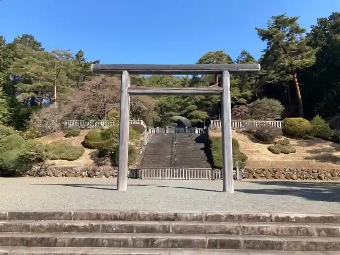 大正天皇多摩陵の鳥居