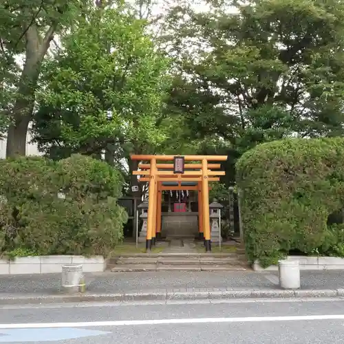 紀文稲荷神社の鳥居