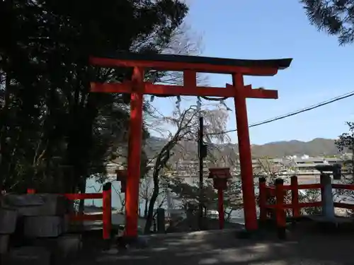 櫟谷宗像神社（松尾大社摂社）の鳥居