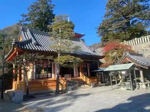 中山寺の{uncategorized: "未分類", other: "その他", undefined: "問題あり", building: "その他建物", grave: "お墓", sacred_gate: "鳥居", guardian: "狛犬", statue: "像", buddha: "仏像", history: "歴史", nature: "自然", garden: "庭園", animal: "動物", pagoda: "塔", temizu: "手水舎", mountain_gate: "山門・神門", sanctuary: "本殿・本堂", subordinate: "末社・摂社", art: "芸術", scenery: "景色", jizo: "地蔵", ema: "絵馬", goshuin: "御朱印", omikuji: "おみくじ", items: "授与品その他", amulet: "お守り", goshuincho: "御朱印帳", eats: "食事", festival: "お祭り", votive_dance: "神楽", shichigosan: "七五三参", wedding: "結婚式", experience: "体験その他", initially: "初詣", around: "周辺", anti_infection: "感染症対策"}