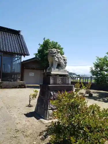 村社江尻神社の狛犬