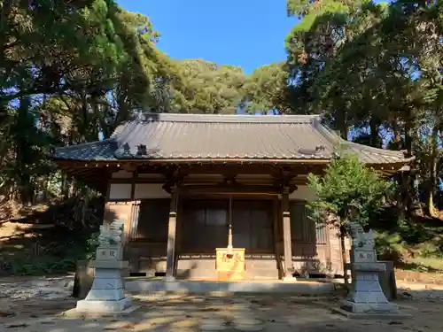 八幡神社の本殿・本堂