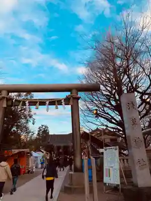 浅草神社の鳥居