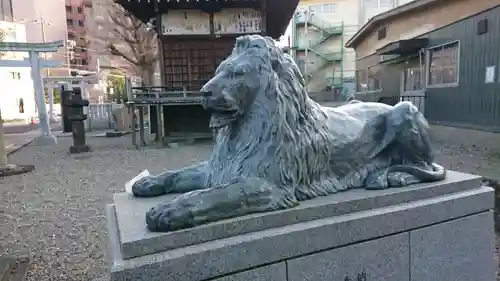 三囲神社の狛犬