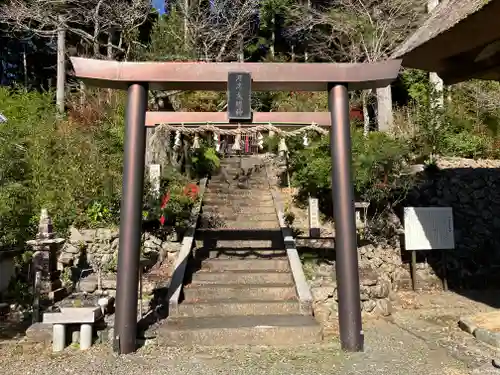 雨錫寺の鳥居