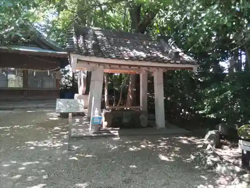 萱津神社の手水舎