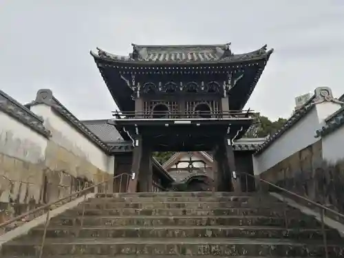 随念寺の山門・神門