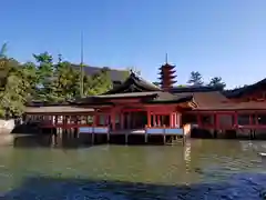 厳島神社の建物その他