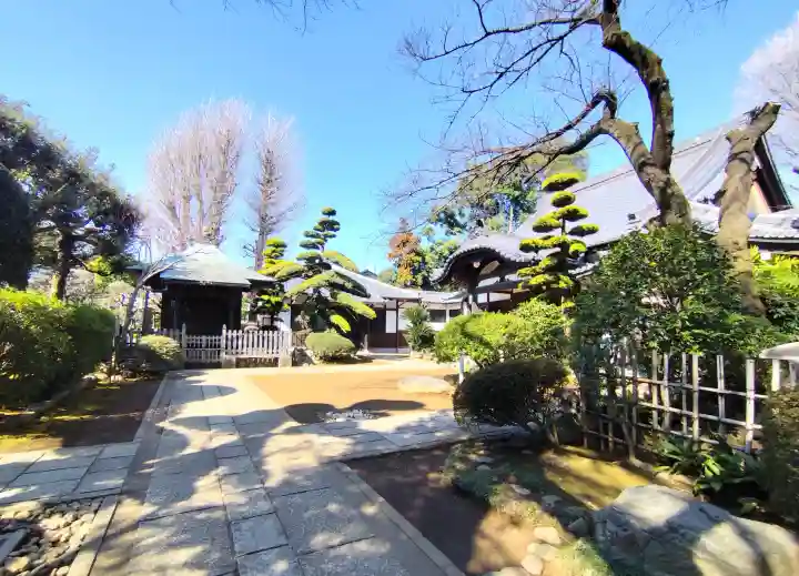 静勝寺の{uncategorized: "未分類", other: "その他", undefined: "問題あり", building: "その他建物", grave: "お墓", sacred_gate: "鳥居", guardian: "狛犬", statue: "像", buddha: "仏像", history: "歴史", nature: "自然", garden: "庭園", animal: "動物", pagoda: "塔", temizu: "手水舎", mountain_gate: "山門・神門", sanctuary: "本殿・本堂", subordinate: "末社・摂社", art: "芸術", scenery: "景色", jizo: "地蔵", ema: "絵馬", goshuin: "御朱印", omikuji: "おみくじ", items: "授与品その他", amulet: "お守り", goshuincho: "御朱印帳", eats: "食事", festival: "お祭り", votive_dance: "神楽", shichigosan: "七五三参", wedding: "結婚式", experience: "体験その他", initially: "初詣", around: "周辺", anti_infection: "感染症対策"}