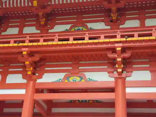 近江神宮の山門・神門