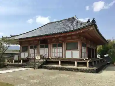 護国寺の本殿・本堂