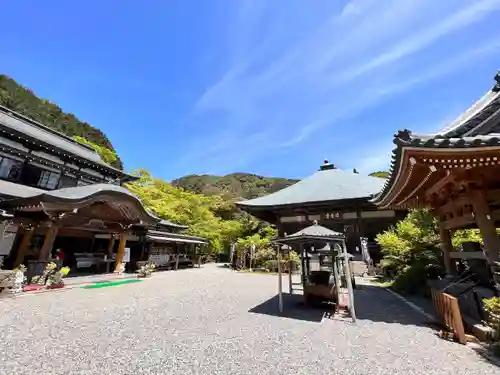 両子寺の建物その他