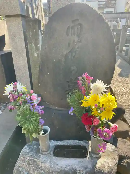 本納寺の{uncategorized: "未分類", other: "その他", undefined: "問題あり", building: "その他建物", grave: "お墓", sacred_gate: "鳥居", guardian: "狛犬", statue: "像", buddha: "仏像", history: "歴史", nature: "自然", garden: "庭園", animal: "動物", pagoda: "塔", temizu: "手水舎", mountain_gate: "山門・神門", sanctuary: "本殿・本堂", subordinate: "末社・摂社", art: "芸術", scenery: "景色", jizo: "地蔵", ema: "絵馬", goshuin: "御朱印", omikuji: "おみくじ", items: "授与品その他", amulet: "お守り", goshuincho: "御朱印帳", eats: "食事", festival: "お祭り", votive_dance: "神楽", shichigosan: "七五三参", wedding: "結婚式", experience: "体験その他", initially: "初詣", around: "周辺", anti_infection: "感染症対策"}