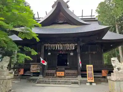 冨士御室浅間神社の本殿・本堂