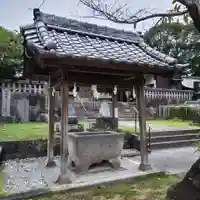 霊丘神社の手水舎