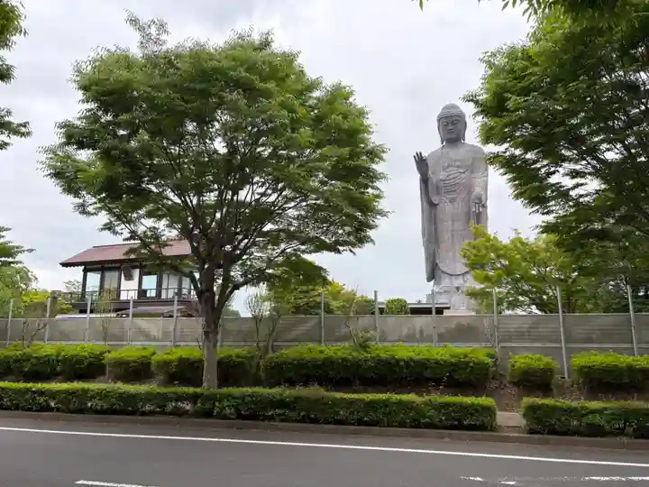 東本願寺本廟 牛久浄苑(牛久大仏)(茨城県)