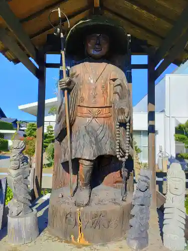 中観音堂・羽島円空資料館の像