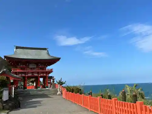 鵜戸神宮の山門