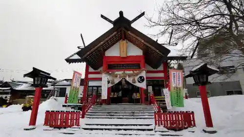 潮見ヶ岡神社の本殿・本堂