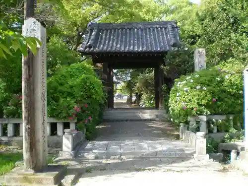 大依羅神社の山門・神門