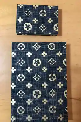 上はミニ御朱印帳
中身は白と黒