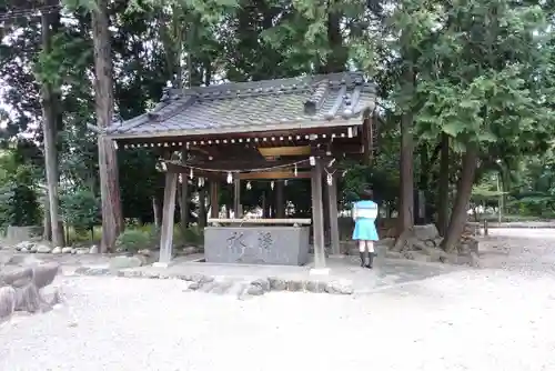 八幡社（柏井町）の手水舎