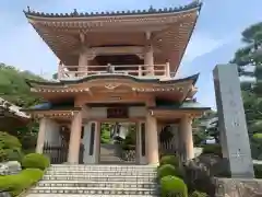 龍谷寺の山門