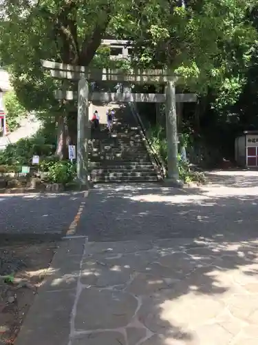 伊豆山神社の鳥居