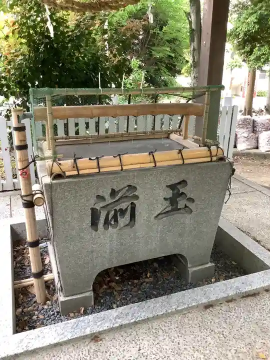 七所神社の手水舎
