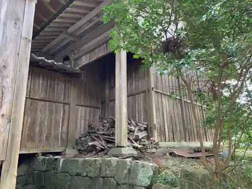 西神社の本殿・本堂