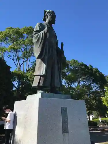 常磐神社の像