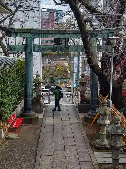 市谷亀岡八幡宮の鳥居