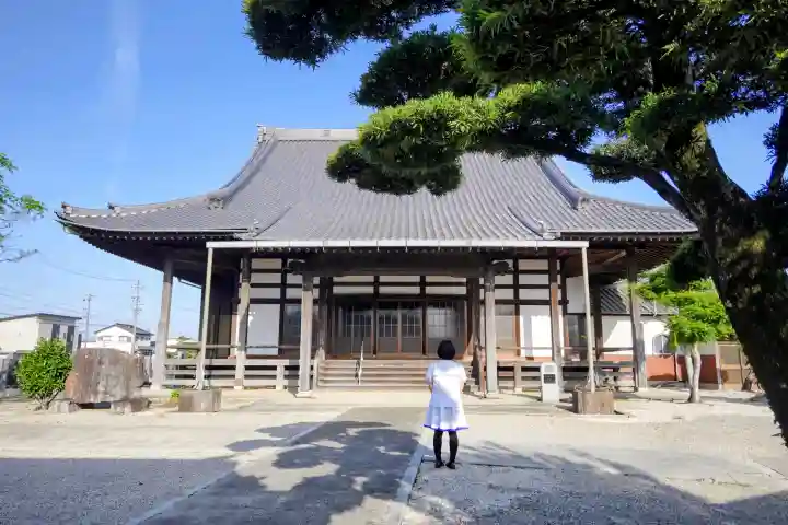 西心寺の{uncategorized: "未分類", other: "その他", undefined: "問題あり", building: "その他建物", grave: "お墓", sacred_gate: "鳥居", guardian: "狛犬", statue: "像", buddha: "仏像", history: "歴史", nature: "自然", garden: "庭園", animal: "動物", pagoda: "塔", temizu: "手水舎", mountain_gate: "山門・神門", sanctuary: "本殿・本堂", subordinate: "末社・摂社", art: "芸術", scenery: "景色", jizo: "地蔵", ema: "絵馬", goshuin: "御朱印", omikuji: "おみくじ", items: "授与品その他", amulet: "お守り", goshuincho: "御朱印帳", eats: "食事", festival: "お祭り", votive_dance: "神楽", shichigosan: "七五三参", wedding: "結婚式", experience: "体験その他", initially: "初詣", around: "周辺", anti_infection: "感染症対策"}