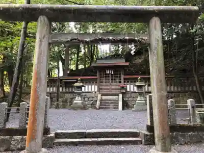 敢國神社の末社・摂社