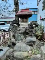 稲荷神社の本殿