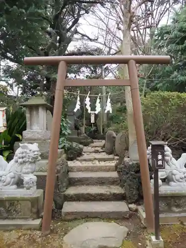 小岩神社の鳥居